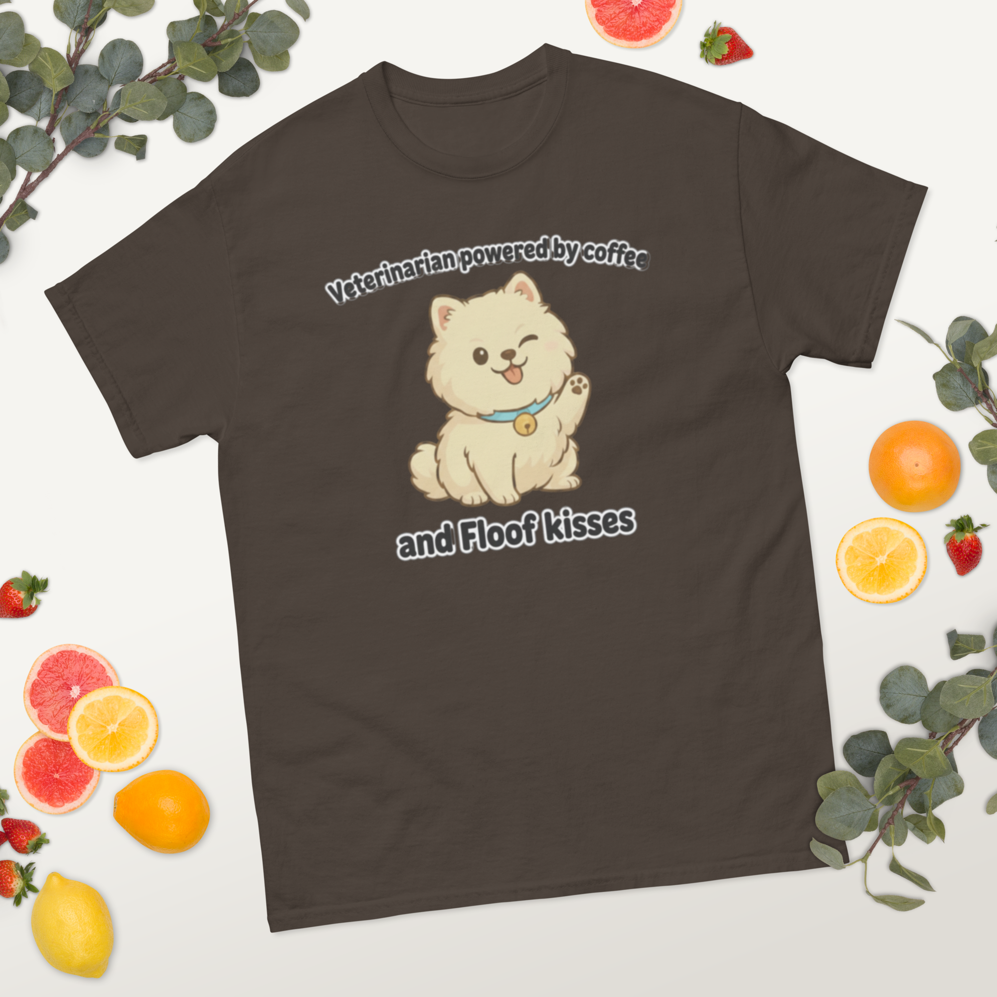 Camiseta clásica unisex •	"Veterinarian powered by coffee and Floof kisses"