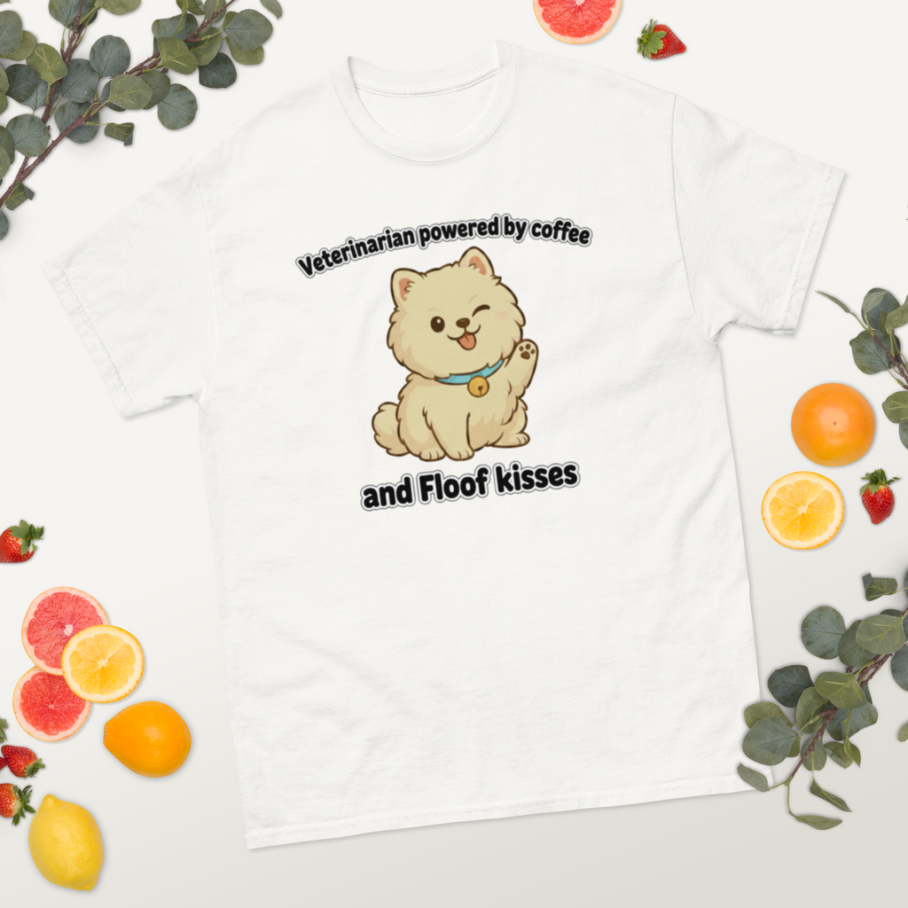 Klassisches Unisex-T-Shirt • „Tierarzt, angetrieben von Kaffee und Flauschküssen“